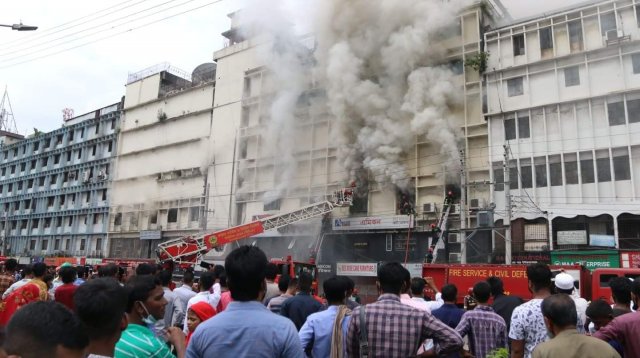 Terrible fire in the capital's Banani