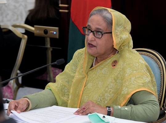 PM emphasized on doubling the Dhaka-Paris bilateral trade