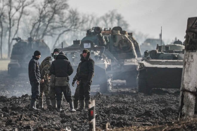 Ukraine retreats from key city in major Russian gain